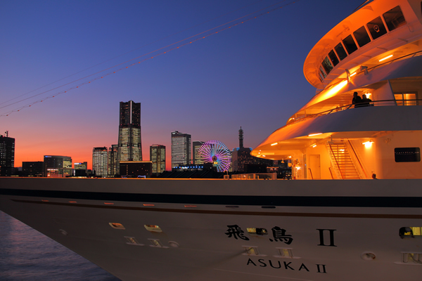 横浜港大さん橋国際客船ターミナルの夜景スポット情報